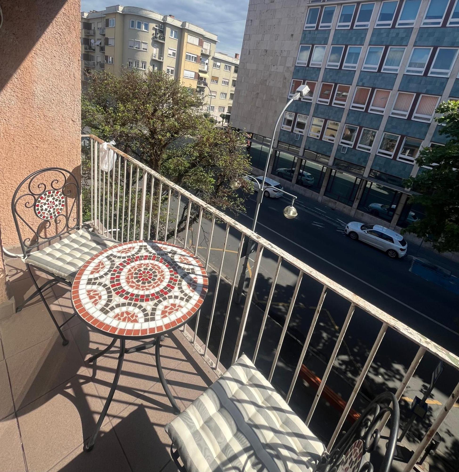 Ferienwohnung Moonlight Győr Exterior foto